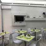 La Piazzetta 3*