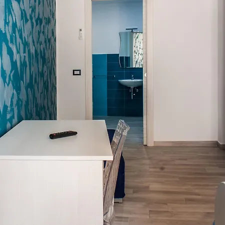 住宿加早餐酒店 La Piazzetta 利卡塔